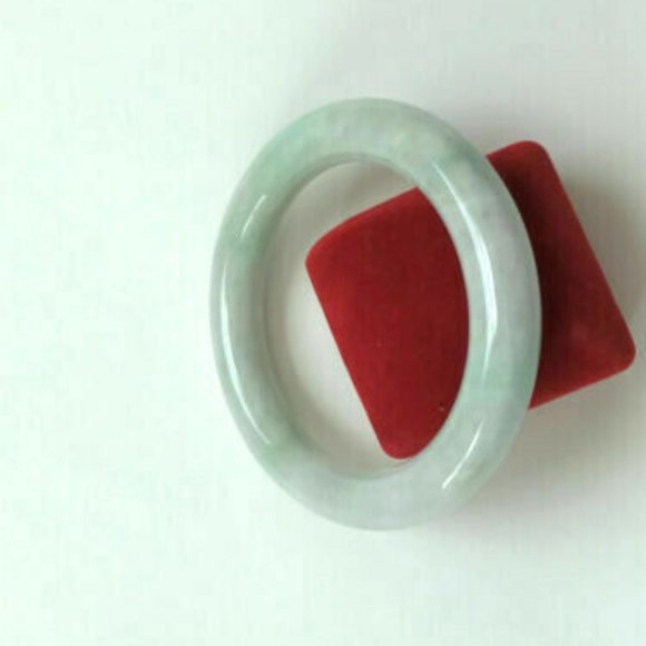 White Light Green Round Natural Jade Bangle Bracelet 57 mm diameter Heavy JH2 - Picture 6 of 6